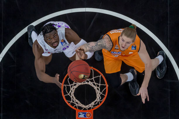 压制对手 压制对手