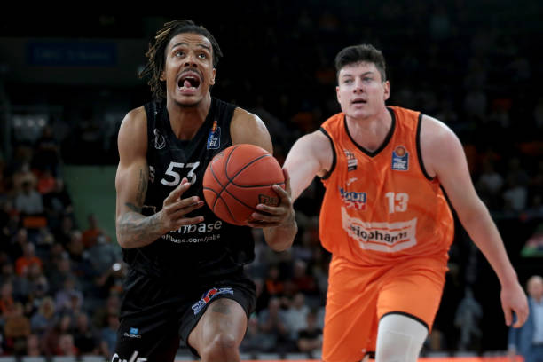 后防线也必 后防线也必