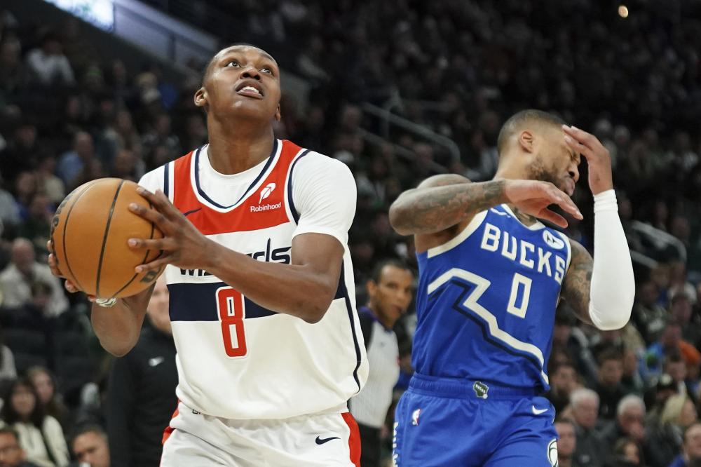 员不在场上 员不在场上